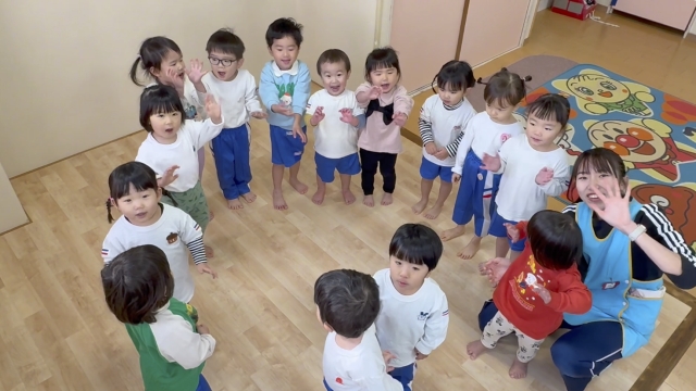 2歳児ぱんだ組『キラキラハッピーステージへの活動をみてみよう』